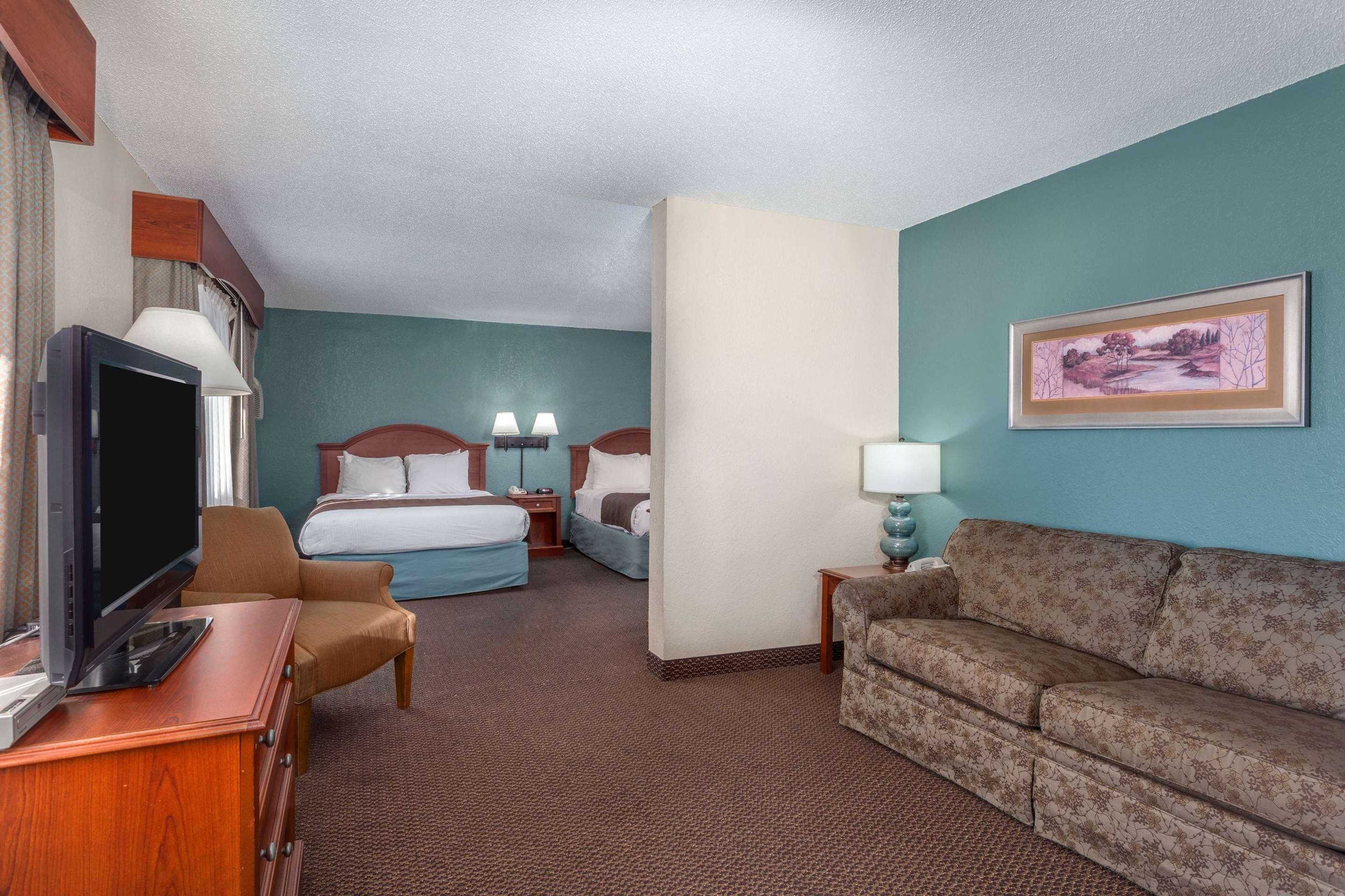 cheap hotels in new richmond wi